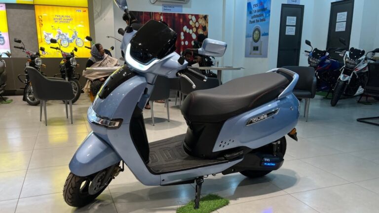 महज 4 सेकंड में पकड़ती है 40 kmph की स्पीड, TVS की ये स्कूटी है ‘सुपरकूल’