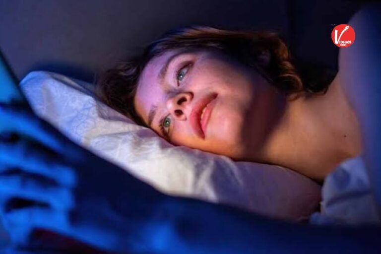 Health Tips: देर से सोने से हो सकते हैं इन गंभीर बीमारियों के शिकार, आज ही सुधारे अपनी आदत