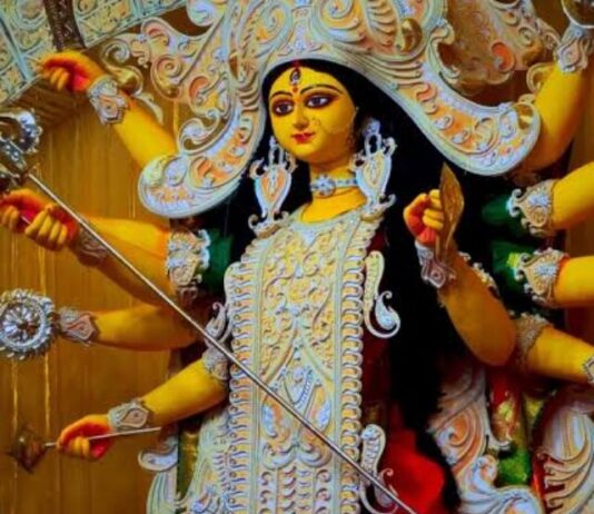 Shardiiya Navratri 2025: शुरू होने वाली है नवरात्रि, माता को प्रसन्न करने के लिए रोजाना करें ये उपाय Shardiiya Navratri 2025